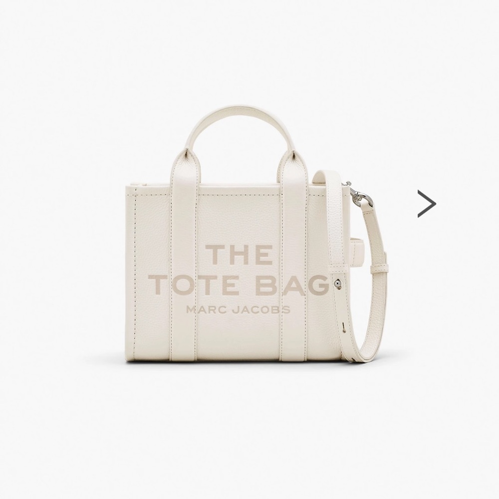 White tote bag ,never worn! Best offer 💕